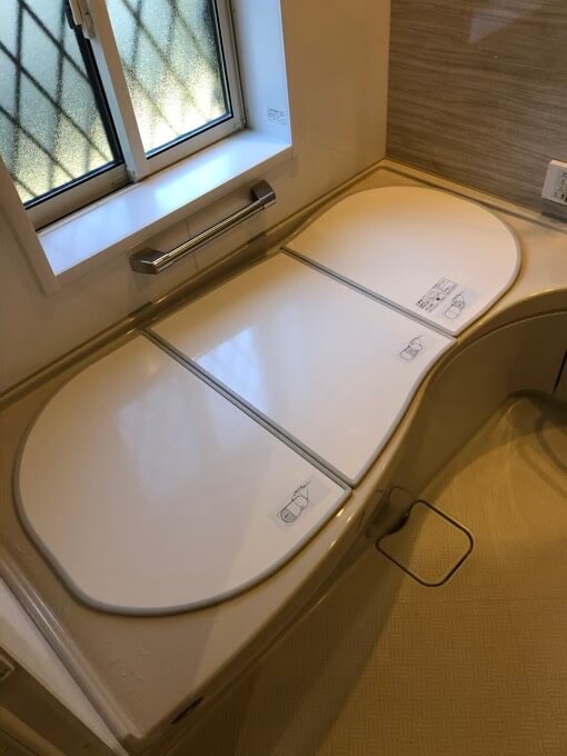 入浴中から立ち上がるための手すり