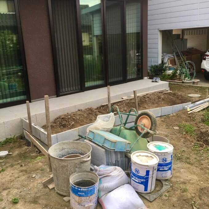 外構工事中の様子