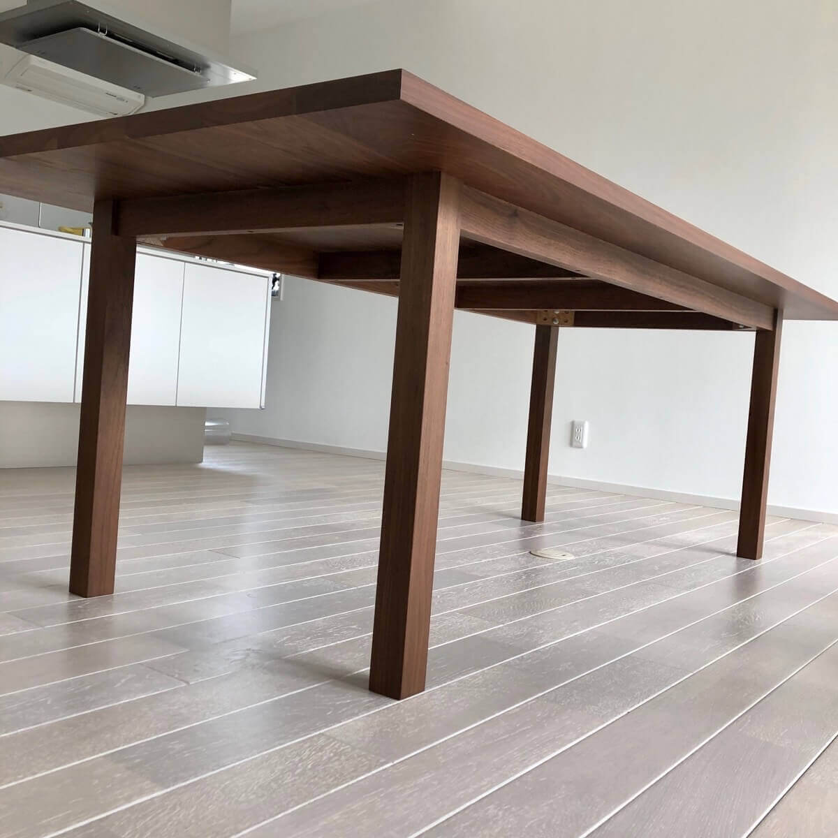 無印良品REAL FURNITUREダイニングテーブル